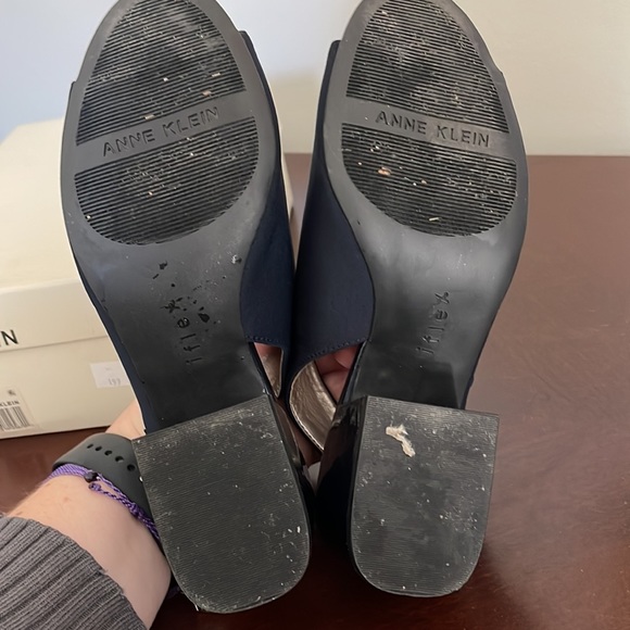 Anne Klein Slingback Navy Blue Heels - Picture 6 of 7